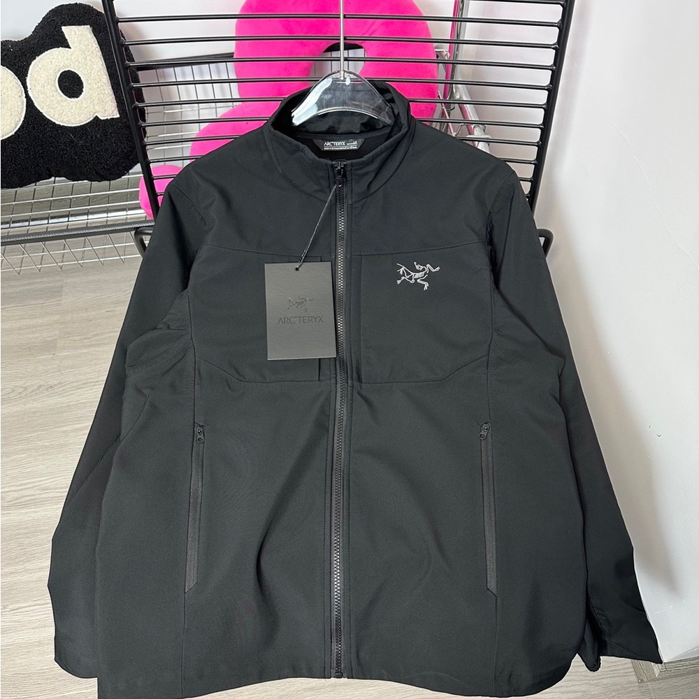 Arc'teryx Men's Black Jacket